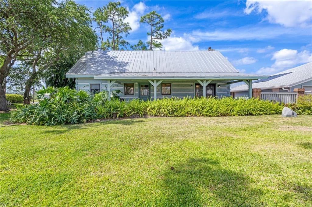 18631 Baseleg AVE, NORTH FORT MYERS FL 33917-4