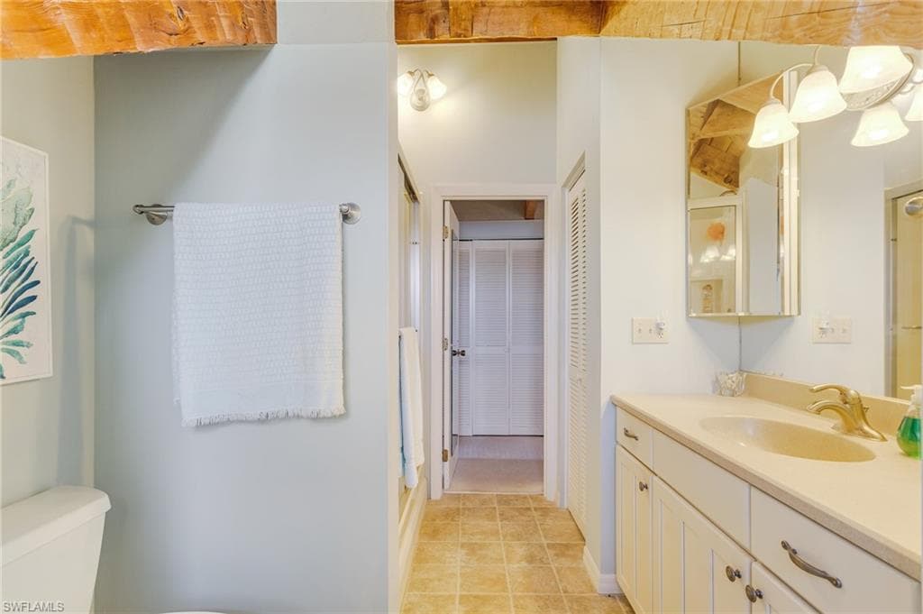 18631 Baseleg AVE, NORTH FORT MYERS FL 33917-23