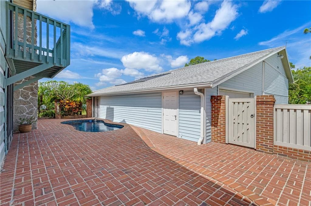 18631 Baseleg AVE, NORTH FORT MYERS FL 33917-9