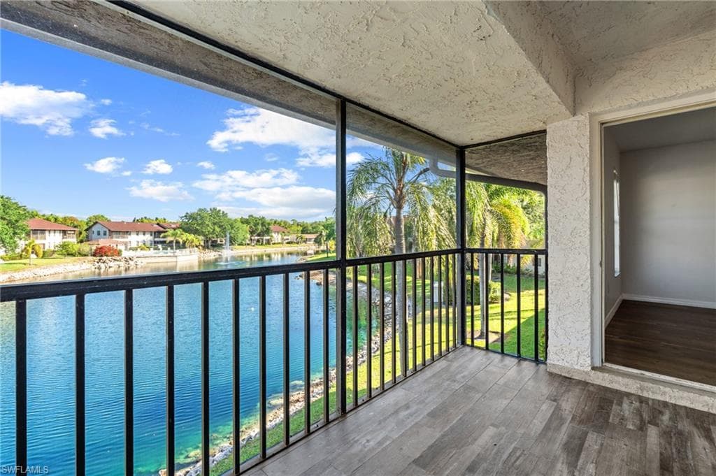5323 Treetops DR # T203, NAPLES FL 34113-26