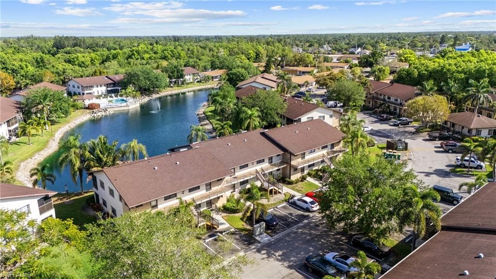 5323 Treetops DR # T203, NAPLES FL 34113-35