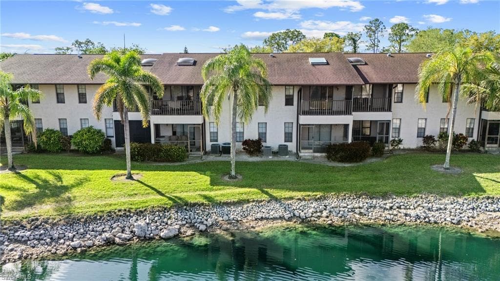 5323 Treetops DR # T203, NAPLES FL 34113-27