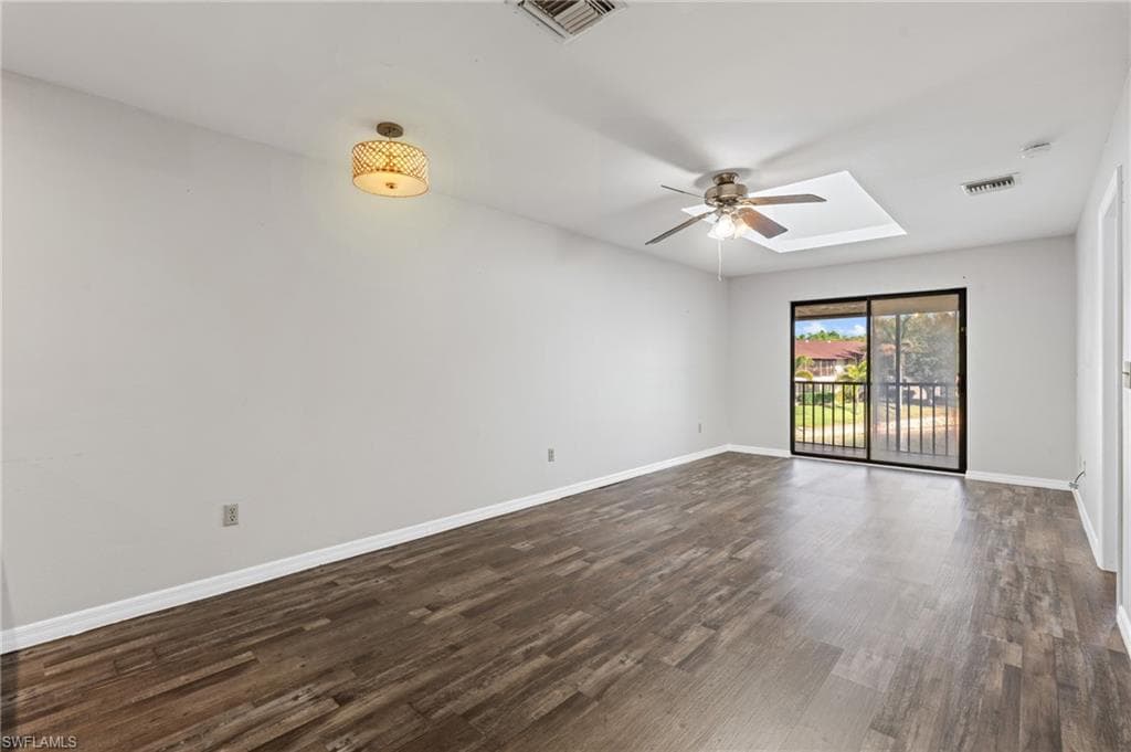 5323 Treetops DR # T203, NAPLES FL 34113-8