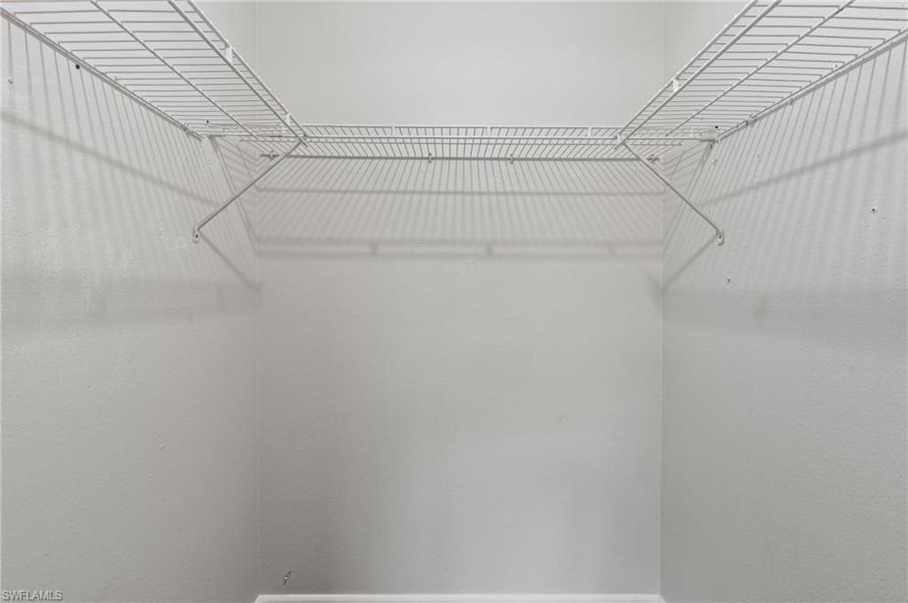 5323 Treetops DR # T203, NAPLES FL 34113-17