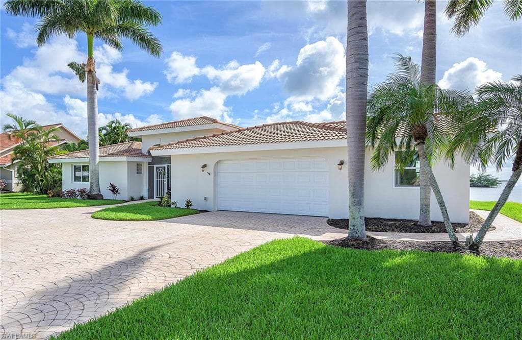 13 Bayview BLVD, FORT MYERS BEACH FL 33931-33