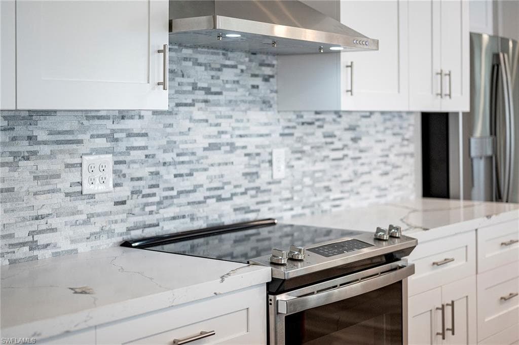 13 Bayview BLVD, FORT MYERS BEACH FL 33931-10