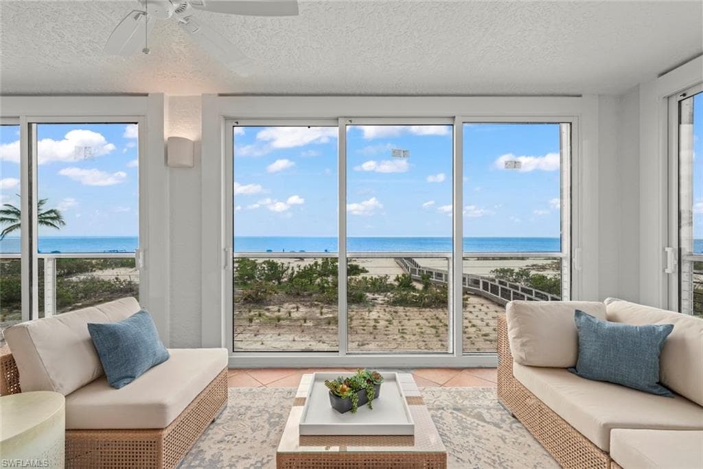 2549 W Gulf DR # 102, SANIBEL FL 33957-12