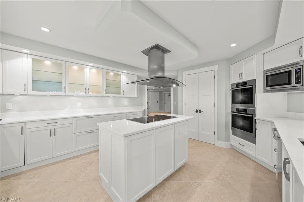 2549 W Gulf DR # 102, SANIBEL FL 33957-20