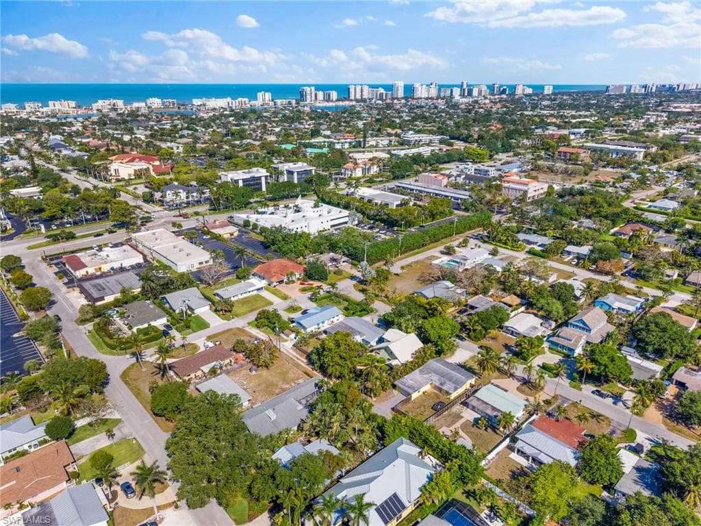 1032 29th AVE N, NAPLES FL 34103-1