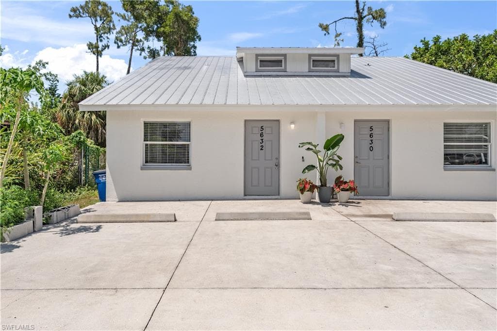 5632 10th AVE, FORT MYERS FL 33907-1