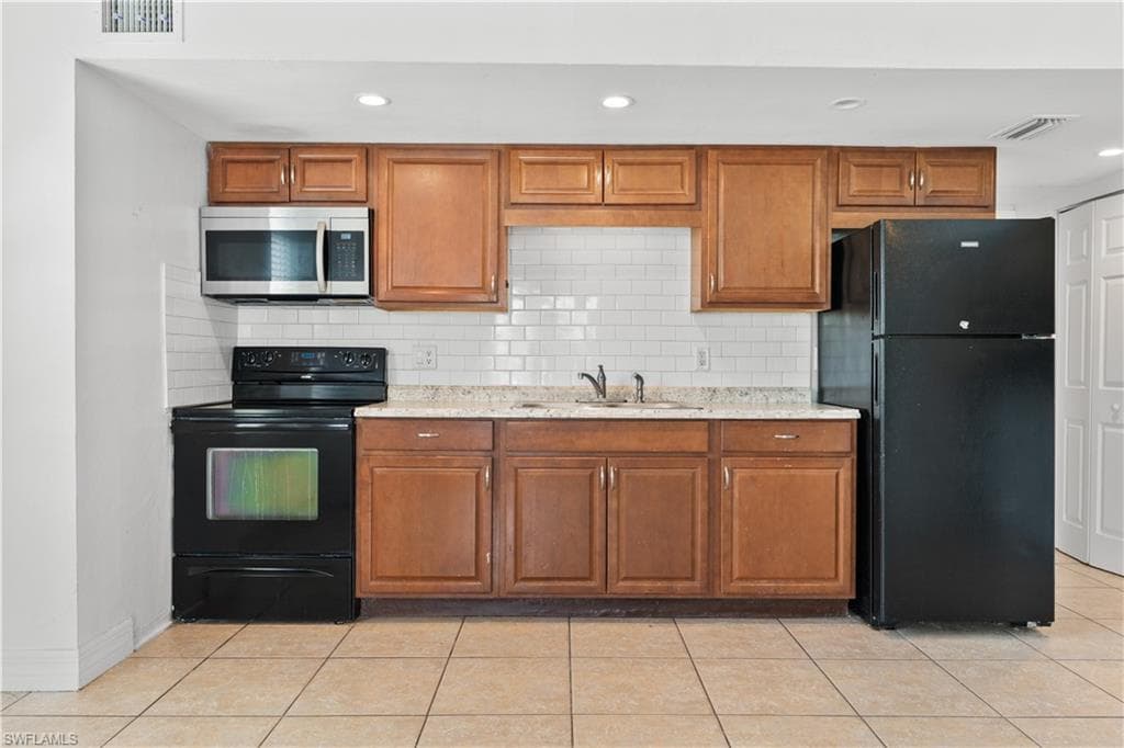 5632 10th AVE, FORT MYERS FL 33907-6