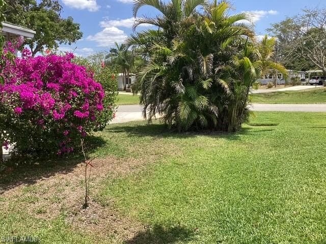 10 Le Mans DR, NAPLES FL 34112-4