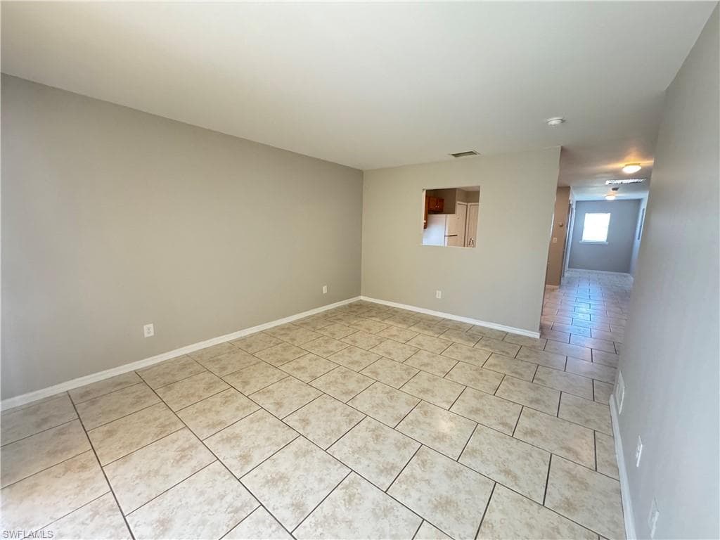 5031 Locke LN, LEHIGH ACRES FL 33973-13