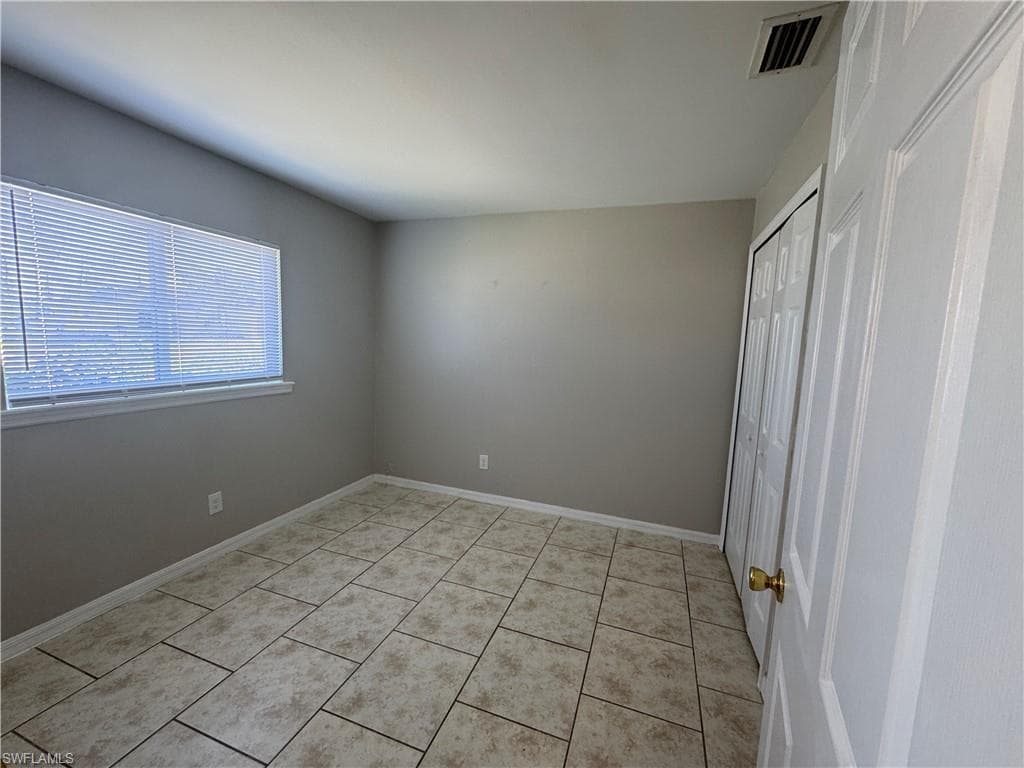 5031 Locke LN, LEHIGH ACRES FL 33973-10