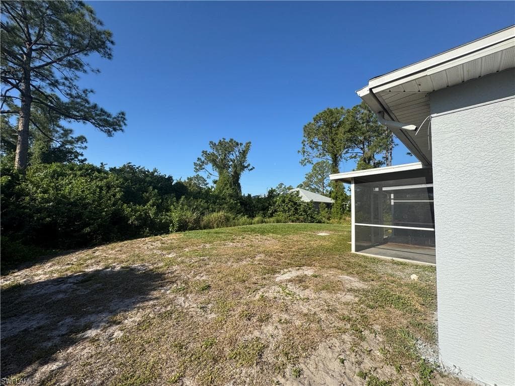 5031 Locke LN, LEHIGH ACRES FL 33973-3