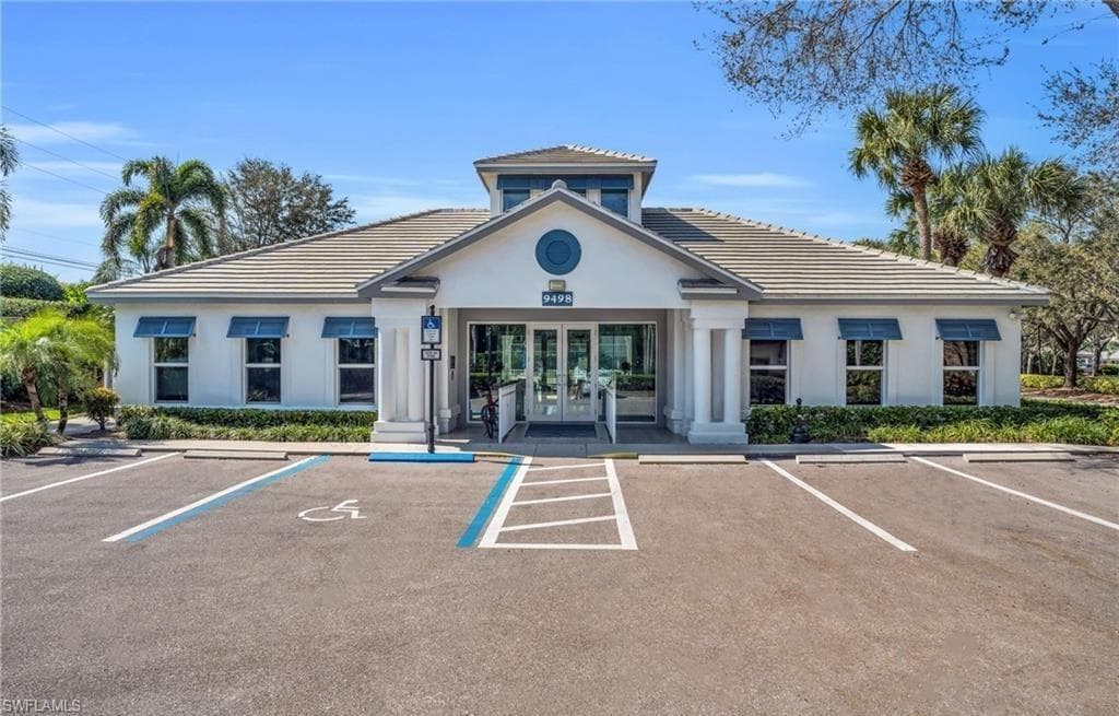 3775 Fieldstone BLVD # 102, NAPLES FL 34109-19