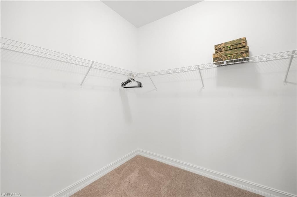 18713 Lake Hammock DR, NAPLES FL 34114-16