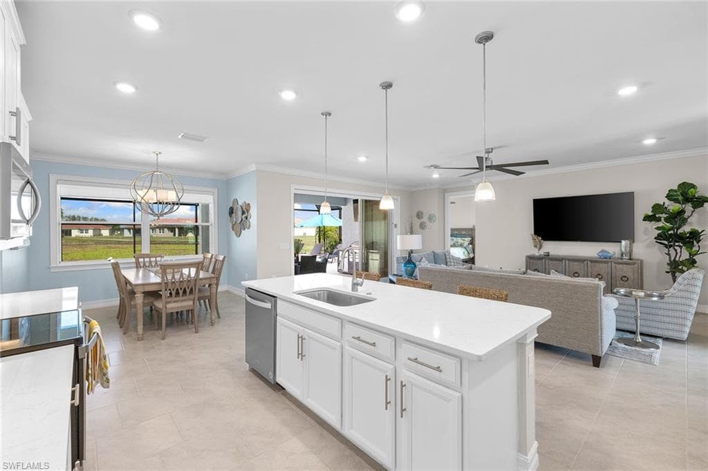 18713 Lake Hammock DR, NAPLES FL 34114-10