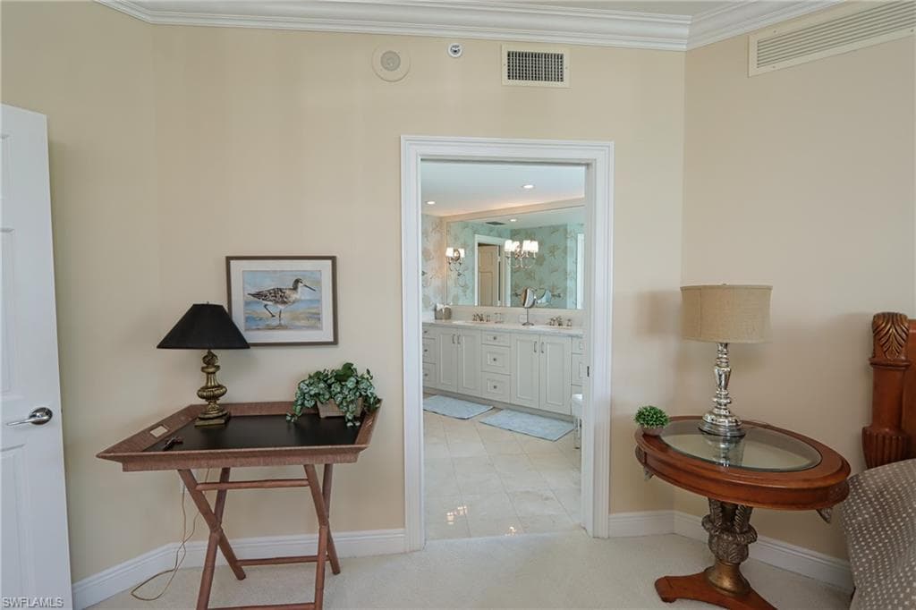 60 Seagate DR # 402, NAPLES FL 34103-12