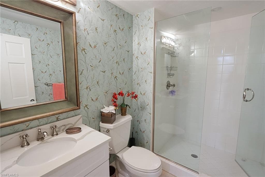 60 Seagate DR # 402, NAPLES FL 34103-21