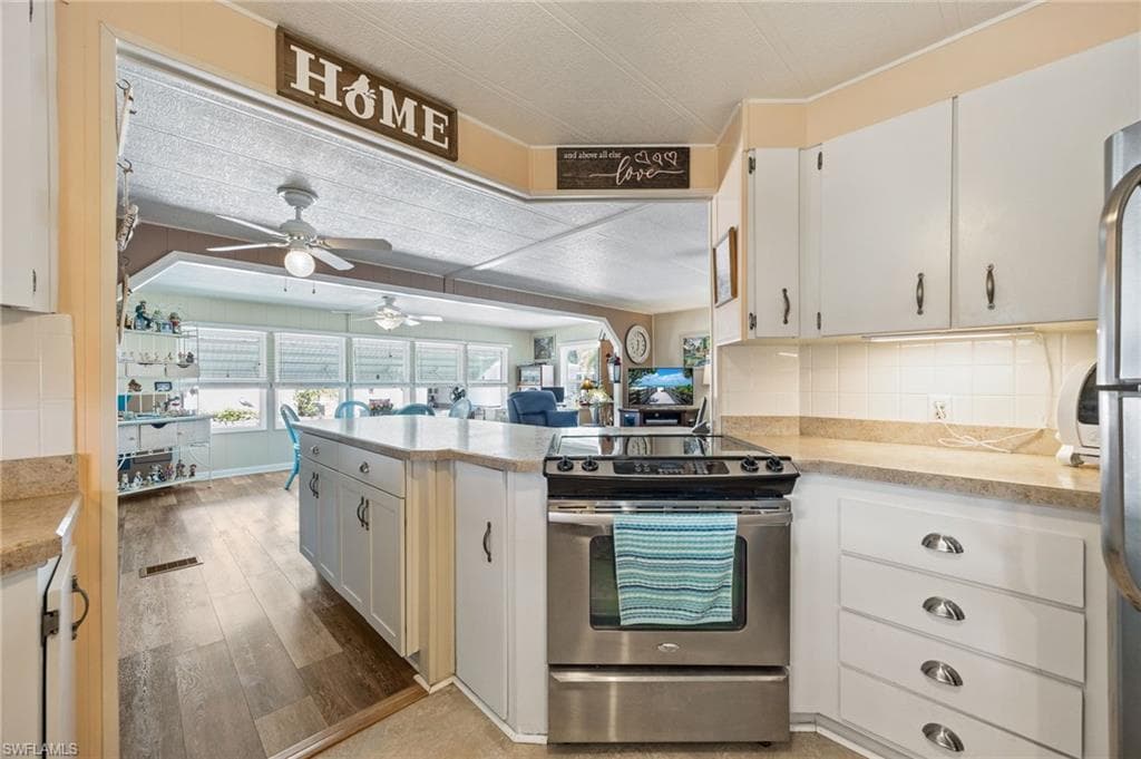 273 Boros DR, NORTH FORT MYERS FL 33903-21