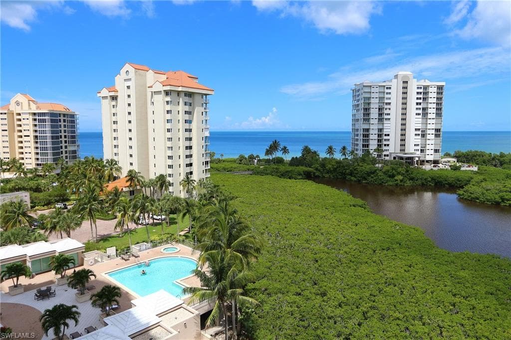 60 Seagate DR # 805, NAPLES FL 34103-1