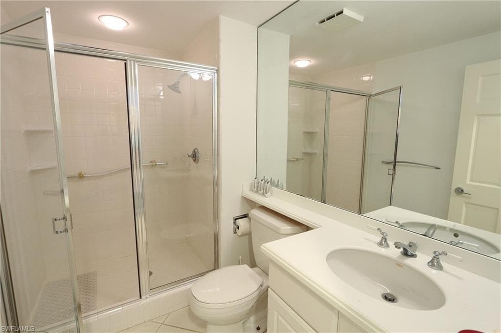 60 Seagate DR # 805, NAPLES FL 34103-21