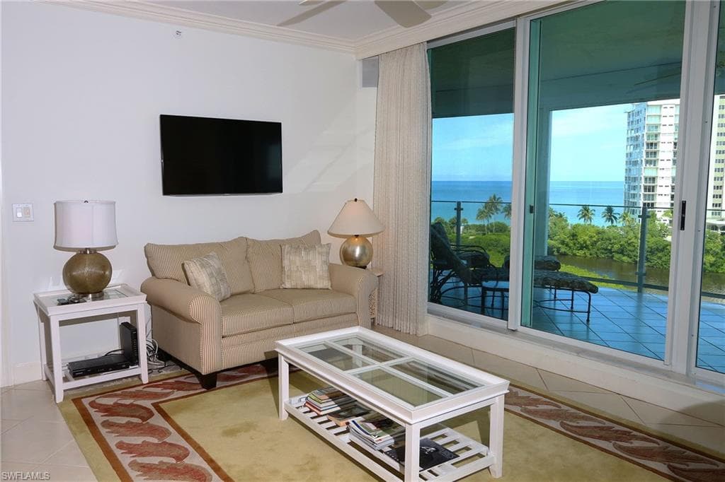 60 Seagate DR # 805, NAPLES FL 34103-8