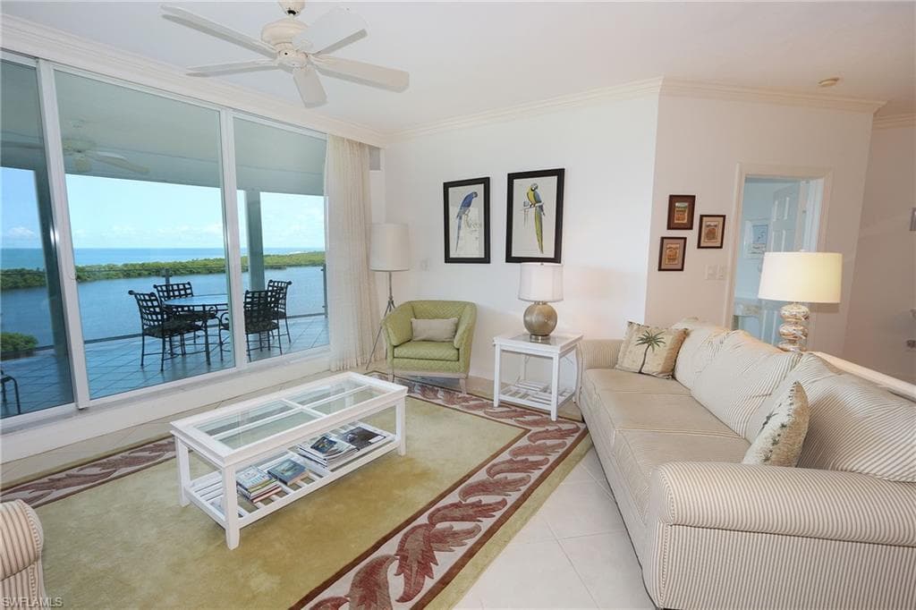 60 Seagate DR # 805, NAPLES FL 34103-7