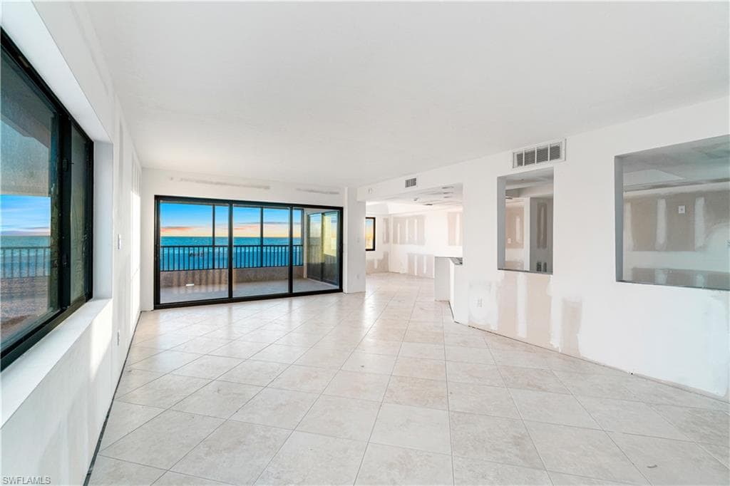 26130 Hickory BLVD # 1B, BONITA SPRINGS FL 34134-2