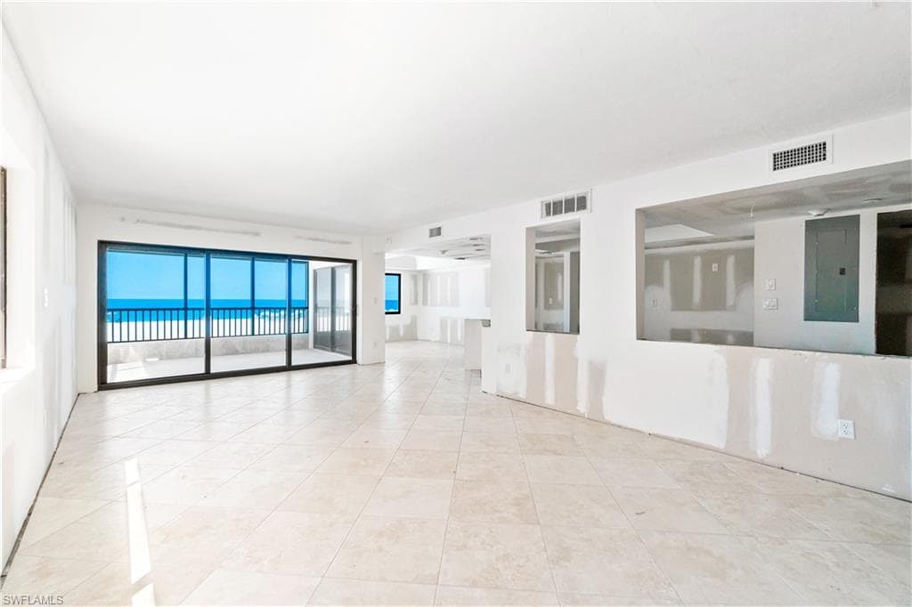 26130 Hickory BLVD # 1B, BONITA SPRINGS FL 34134-8