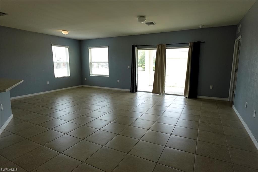 8350 Tortoise Isle CT, LEHIGH ACRES FL 33972-5