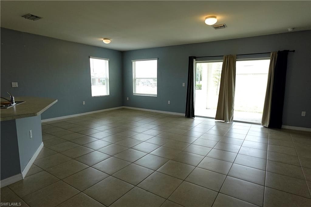 8350 Tortoise Isle CT, LEHIGH ACRES FL 33972-6