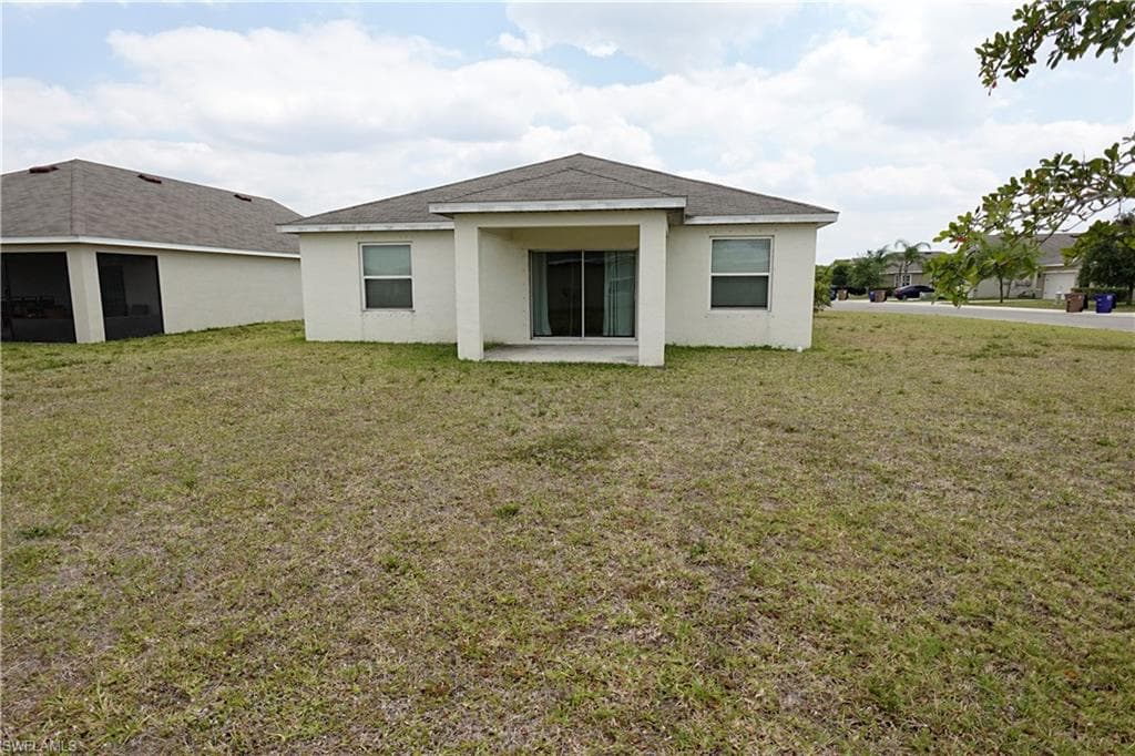 8350 Tortoise Isle CT, LEHIGH ACRES FL 33972-2