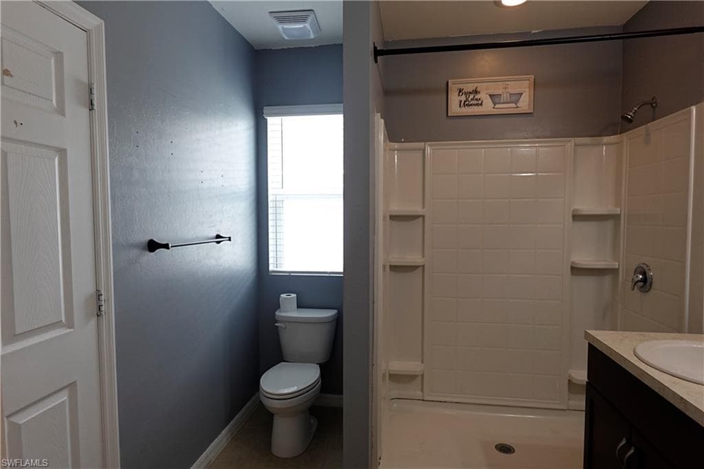 8350 Tortoise Isle CT, LEHIGH ACRES FL 33972-17