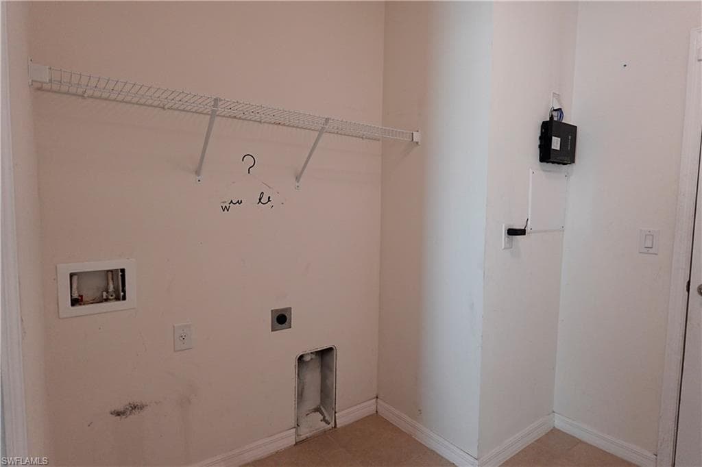 8350 Tortoise Isle CT, LEHIGH ACRES FL 33972-14