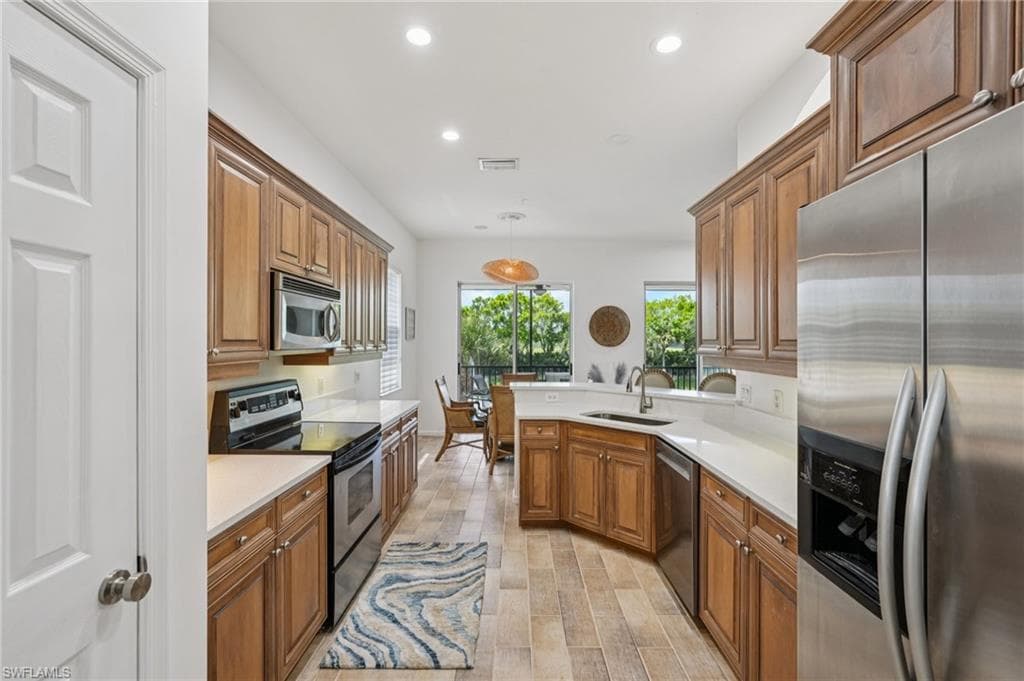 10100 Valiant CT # 201, MIROMAR LAKES FL 33913-6