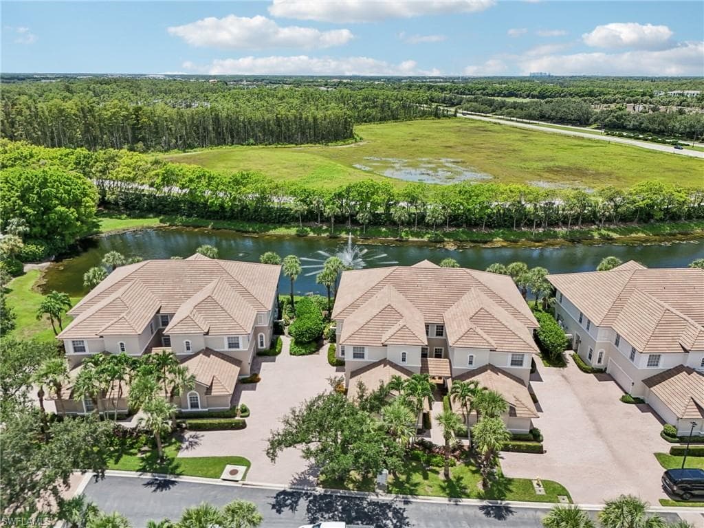 10100 Valiant CT # 201, MIROMAR LAKES FL 33913-33