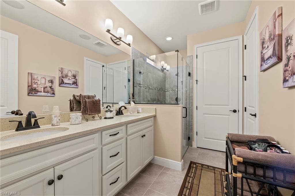 3865 Helmsman DR, NAPLES FL 34120-6