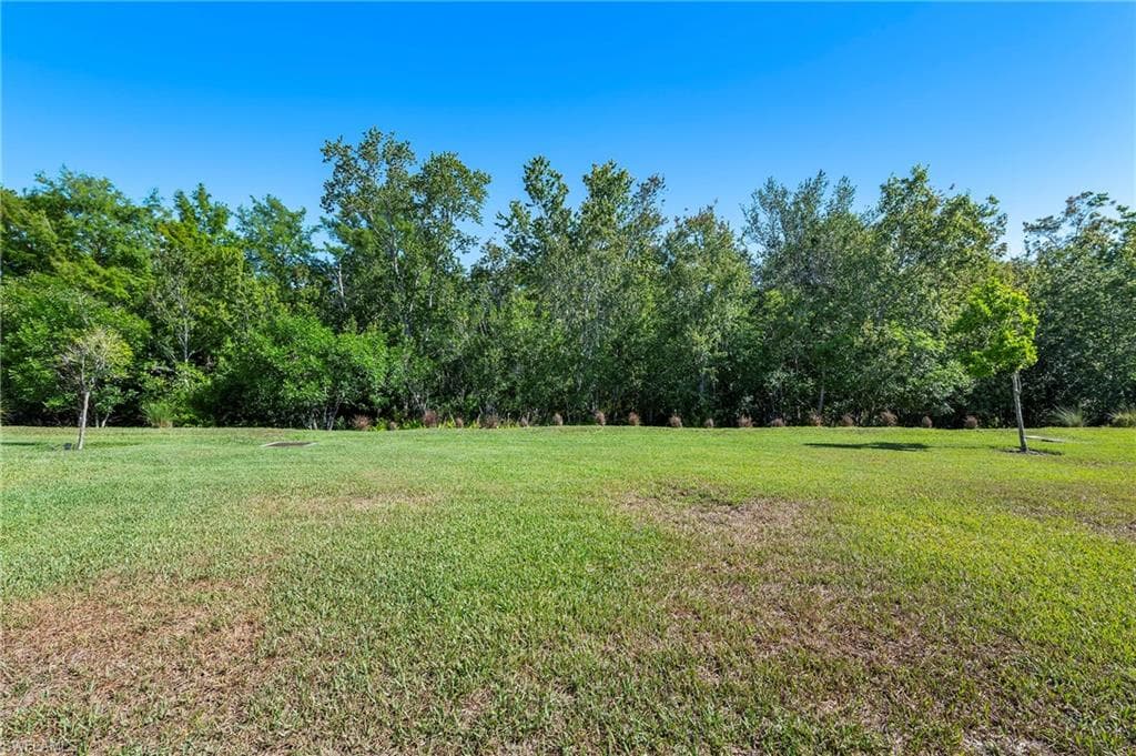 3865 Helmsman DR, NAPLES FL 34120-17