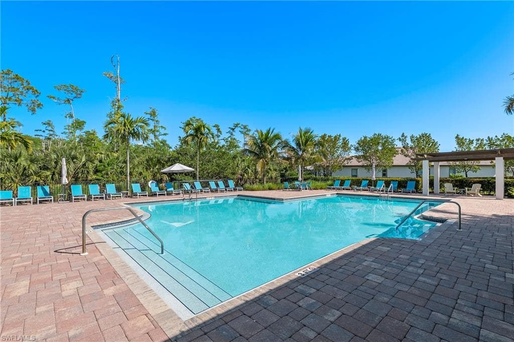 3865 Helmsman DR, NAPLES FL 34120-30