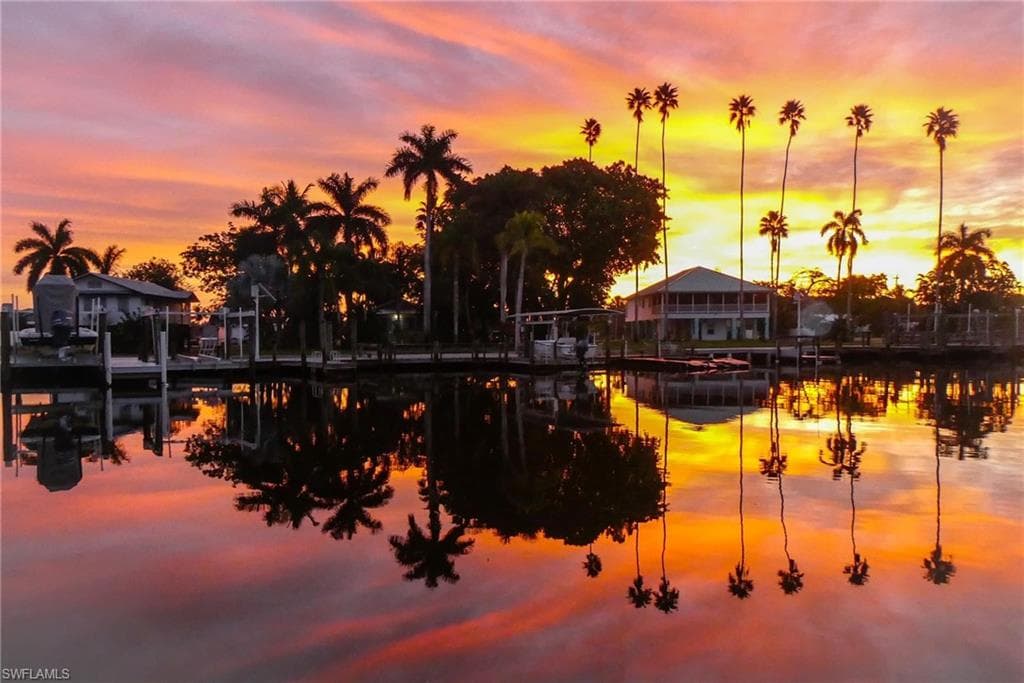 305 Storter AVE N # 5, EVERGLADES CITY FL 34139-2