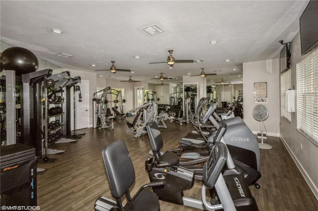 15864 Delaplata LN, NAPLES FL 34110-33