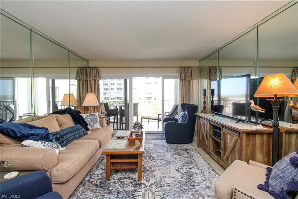 3443 Gulf Shore BLVD N # 213, NAPLES FL 34103-12