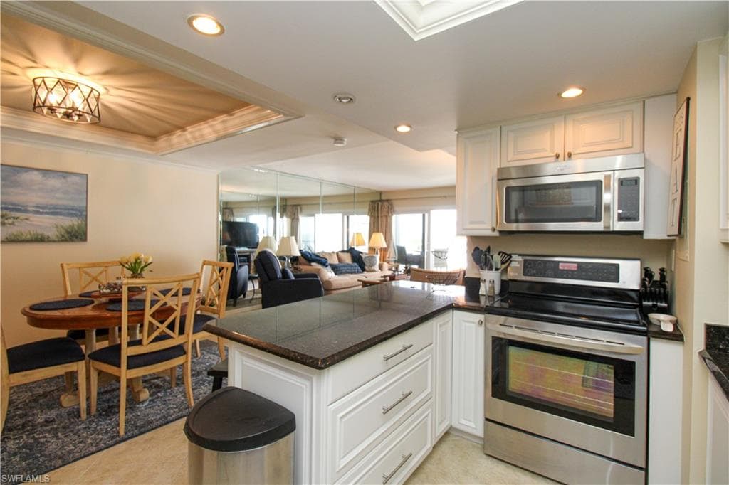 3443 Gulf Shore BLVD N # 213, NAPLES FL 34103-19