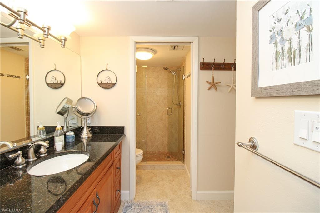 3443 Gulf Shore BLVD N # 213, NAPLES FL 34103-33