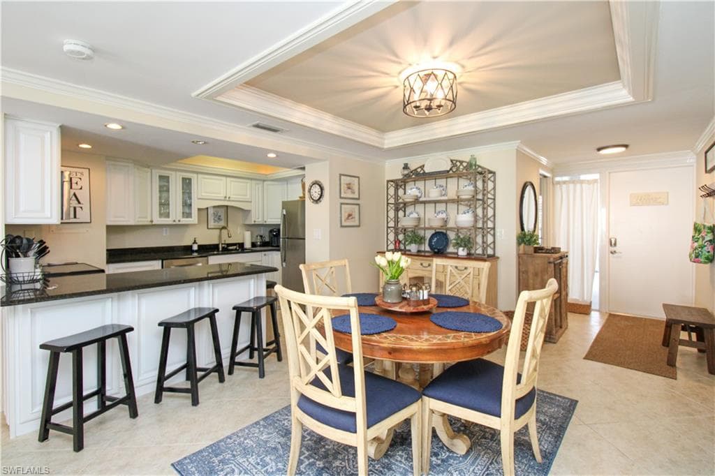 3443 Gulf Shore BLVD N # 213, NAPLES FL 34103-13