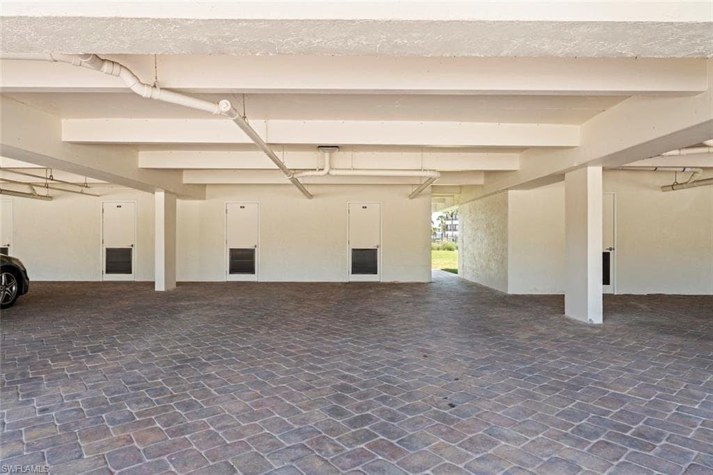 1605 Middle Gulf DR # 105, SANIBEL FL 33957-38