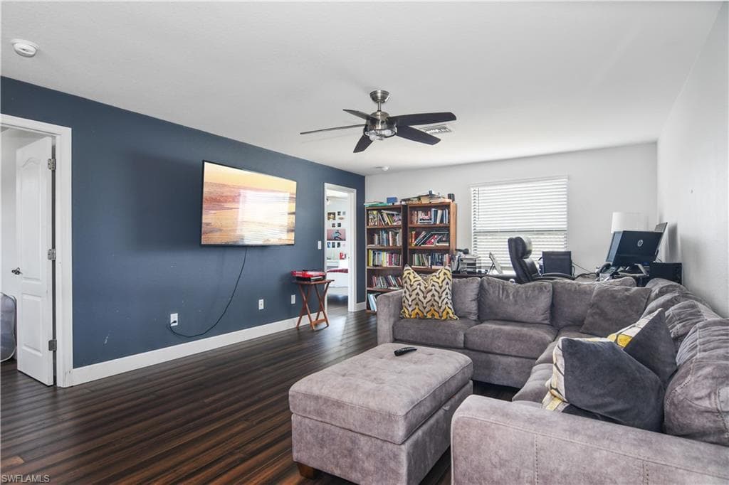 9327 Glenforest DR, NAPLES FL 34120-2