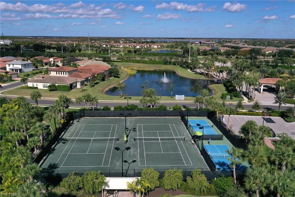 9327 Glenforest DR, NAPLES FL 34120-24